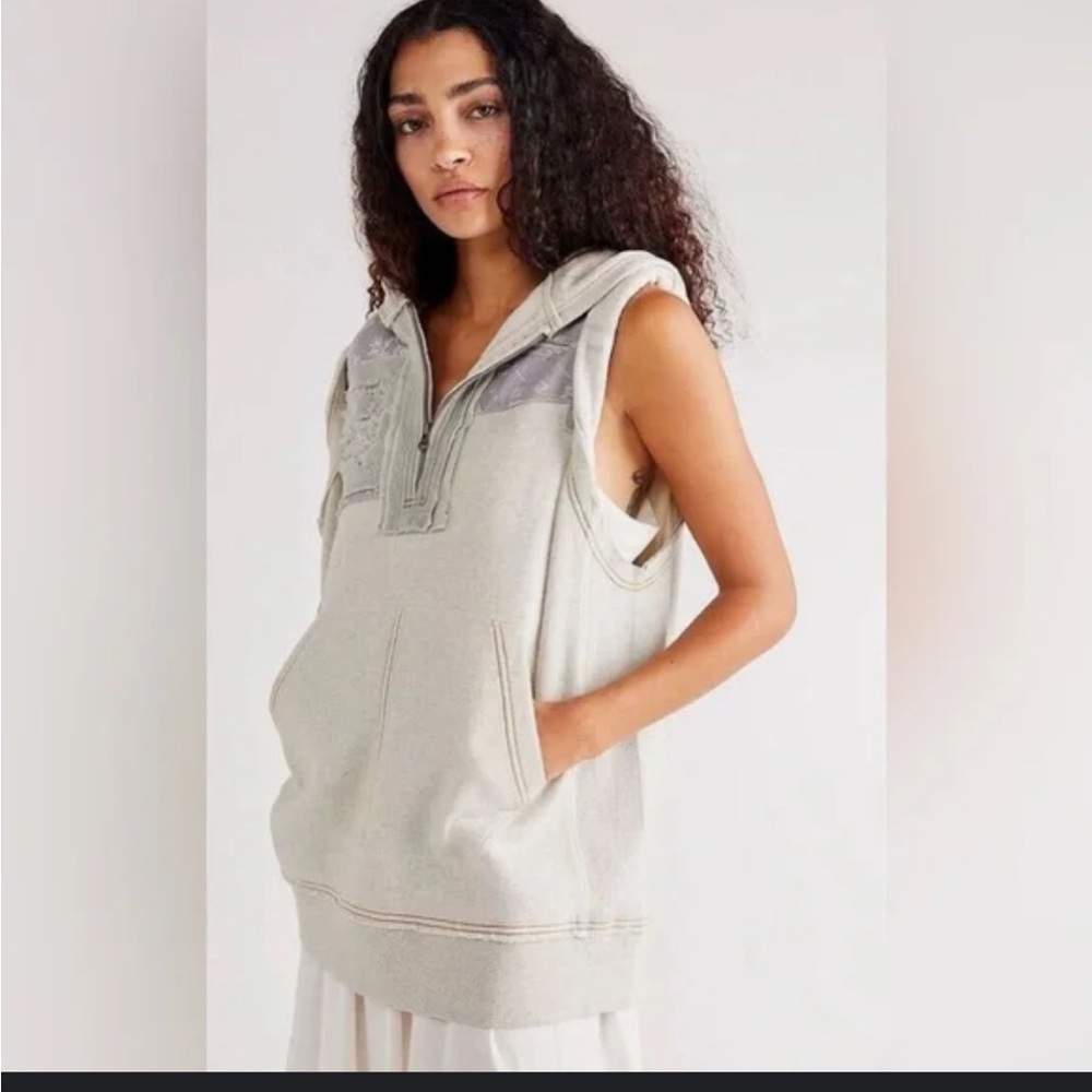 NWT We the Free Santa Fe Hooded Sweatshirt Vest